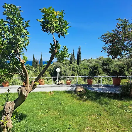 Apartment Marema 2 Kómboi