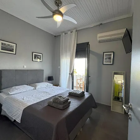 Marema 2 Apartment Kómboi