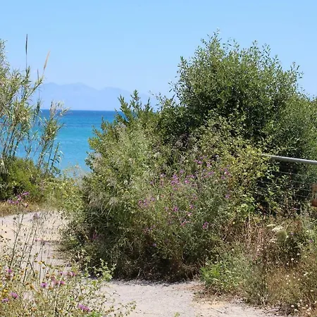 Marema 2 Apartment Kómboi